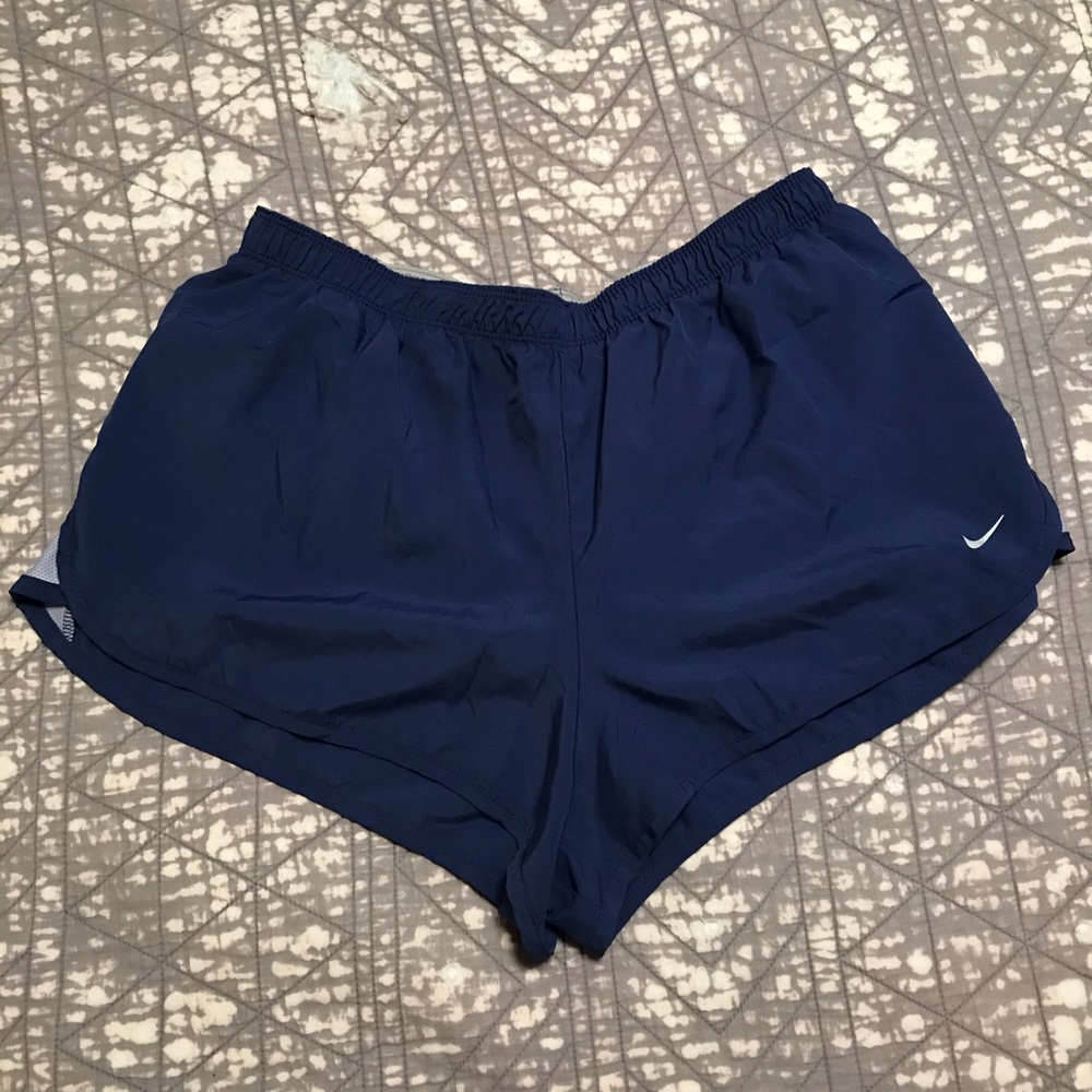 Women's Nike Shorts, Large